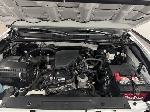 Used 2020 Toyota Tacoma SR w/ SR Convenience Package RWD image 23