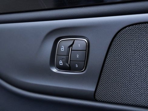New 2026 Lincoln Nautilus Premier AWD/4WD image 25