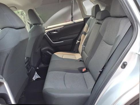 Certified 2025 Toyota RAV4 XLE AWD/4WD image 15