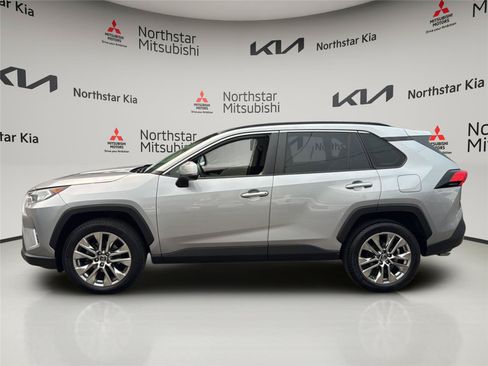 Used 2019 Toyota RAV4 XLE Premium w/ Cold Weather Package AWD/4WD image 2