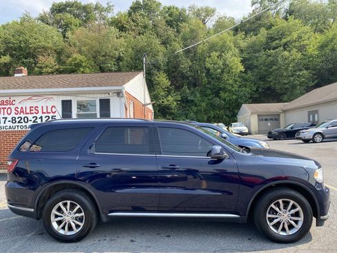 Used 2017 Dodge Durango SXT w/ Quick Order Package 23B AWD/4WD image 3