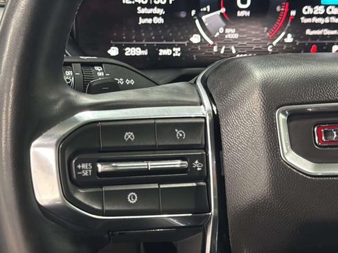 Used 2024 GMC Acadia Elevation AWD/4WD image 22