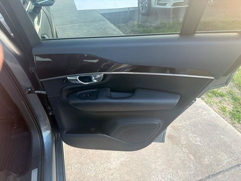 Used 2019 Volvo XC90 T6 Momentum w/ Protection Package Premier AWD/4WD image 31