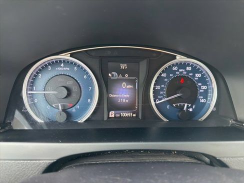 Used 2017 Toyota Camry LE FWD image 35