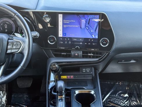 Used 2024 Lexus NX 350h AWD image 14