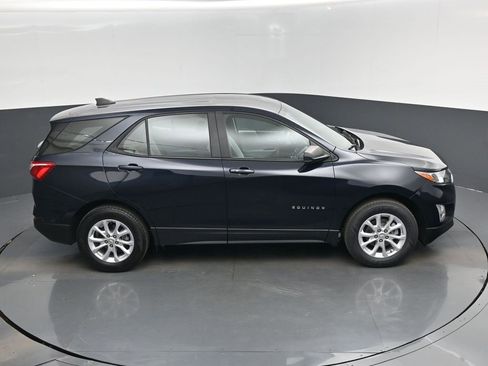 Used 2021 Chevrolet Equinox LS image 48