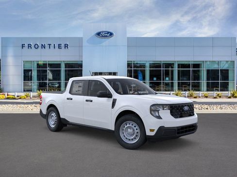 New 2026 Ford Maverick XL image 7