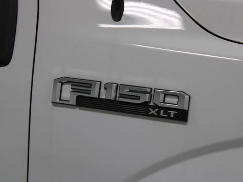 Used 2016 Ford F150 XLT w/ Equipment Group 302A Luxury AWD/4WD image 12