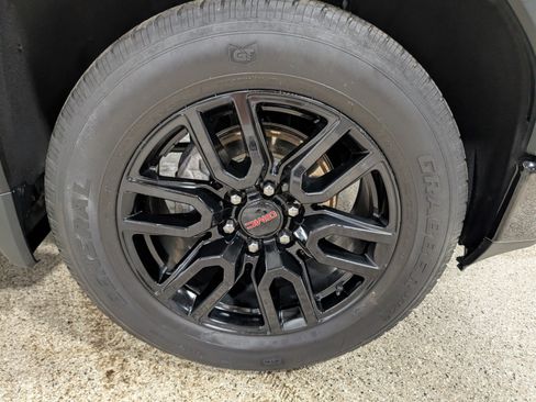 Used 2021 GMC Sierra 1500 Elevation image 14