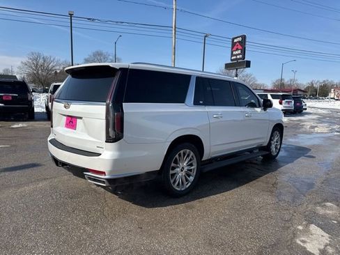 Used 2021 Cadillac Escalade ESV Premium Luxury w/ Driver Assist Tech Package image 9