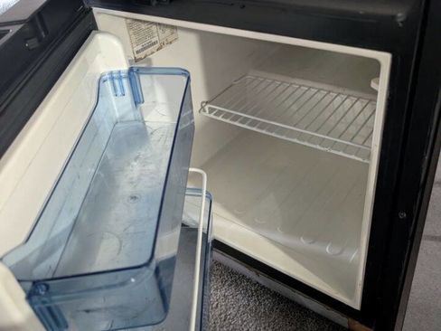 Used 1997 Ford E-250 and Econoline 250 Heavy-Duty Extended image 17