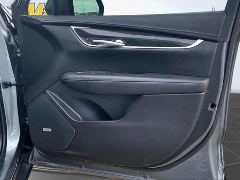 Used 2021 Cadillac XT5 Premium Luxury AWD/4WD image 33