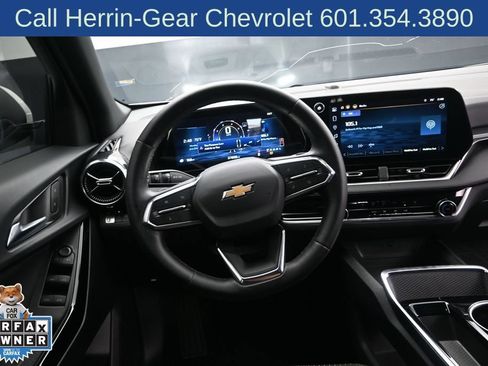 Used 2025 Chevrolet Equinox LT w/ Safety and Technology Package FWD image 30