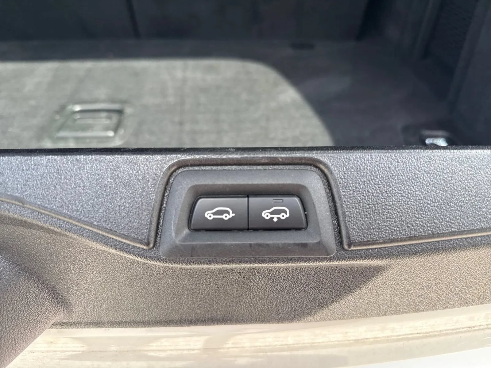 Used 2025 BMW X7 xDrive40i AWD/4WD image 17