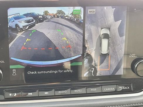 Used 2022 Nissan Rogue Platinum w/ Head-Up Display Package image 36