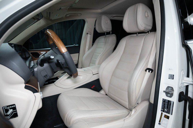 Used 2020 Mercedes-Benz GLE 450 4MATIC image 12
