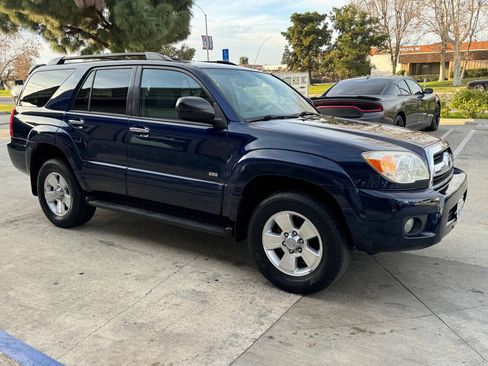 Used 2006 Toyota 4Runner SR5 RWD image 5