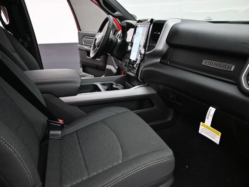 New 2026 RAM 2500 Big Horn AWD/4WD image 13