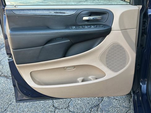 Used 2014 Dodge Grand Caravan SE w/ Quick Order Package 29E SE image 13