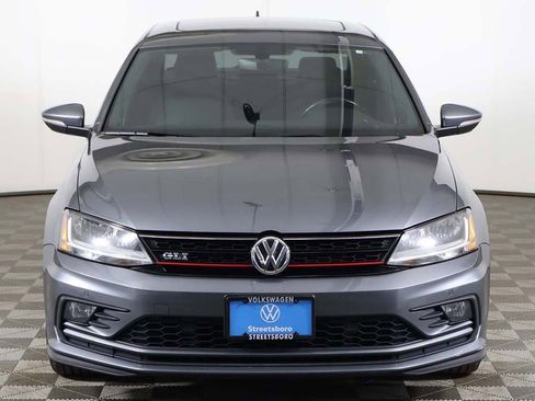 Used 2017 Volkswagen Jetta GLI image 12