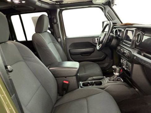 Used 2021 Jeep Wrangler Unlimited Sport AWD/4WD image 14