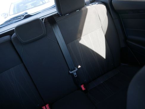 Used 2015 Ford Focus SE w/ SE Cold Weather Package image 14