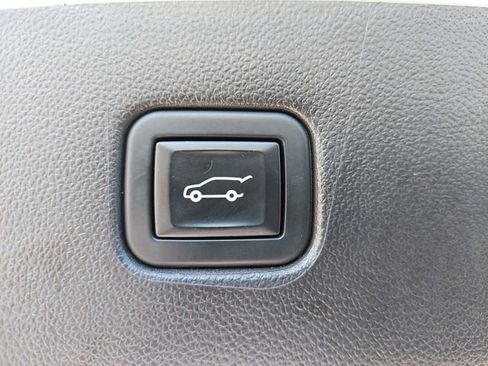 Used 2021 Chevrolet Blazer LT FWD image 10