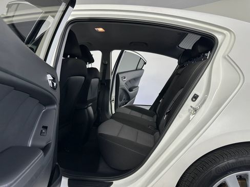 Used 2015 Kia Forte EX image 27