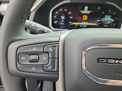 New 2026 GMC Sierra 3500 Denali w/ Denali Reserve Package AWD/4WD image 12
