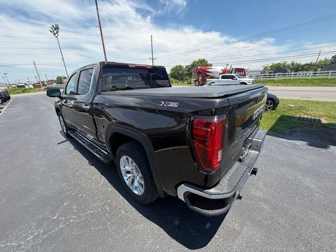 Used 2020 GMC Sierra 1500 SLT w/ SLT Premium Plus Package AWD/4WD image 6