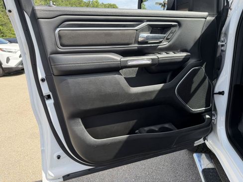 Used 2023 RAM 1500 Laramie AWD/4WD image 16