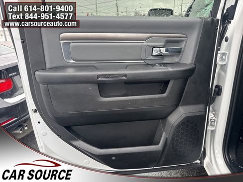 Used 2023 RAM 1500 Classic SLT image 21