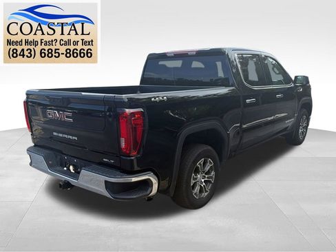Used 2025 GMC Sierra 1500 SLT AWD/4WD image 13
