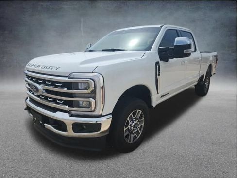 Certified 2024 Ford F250 Lariat AWD/4WD image 4
