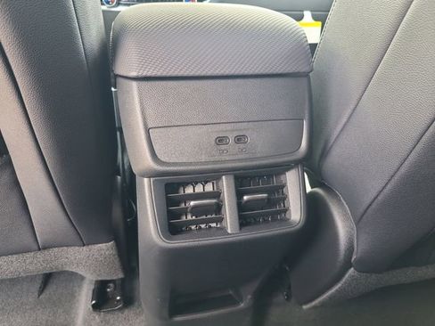New 2026 Chevrolet Equinox LT w/ Convenience Package II FWD image 12