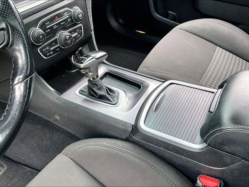 Used 2019 Dodge Charger R/T w/ Navigation & Travel Group image 15