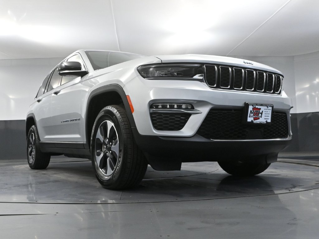 Used 2022 Jeep Grand Cherokee Limited 4xe AWD/4WD image 43