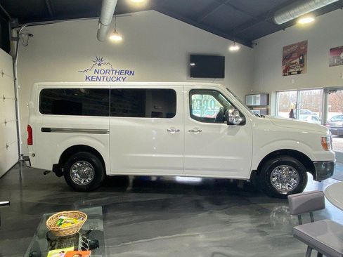Used 2020 Nissan NV 3500 SV image 2