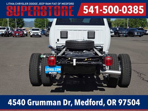 New 2026 RAM 5500 Tradesman AWD/4WD image 13