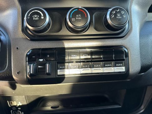 Used 2019 RAM 3500 Tradesman AWD/4WD image 40