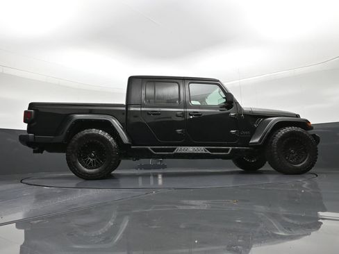Used 2021 Jeep Gladiator Sport AWD/4WD image 25