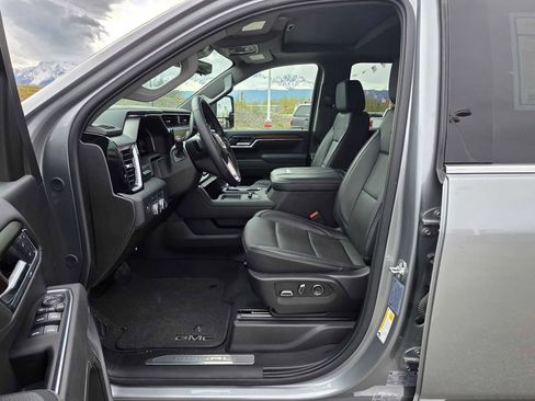 Used 2025 GMC Sierra 3500 Denali w/ Denali Reserve Package AWD/4WD image 20