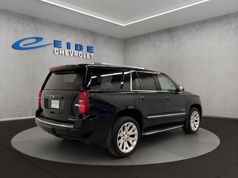 Used 2020 Chevrolet Tahoe Premier w/ Premier 6.2L Value Package image 3