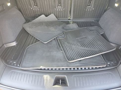 Certified 2023 Cadillac XT5 Luxury AWD/4WD image 9