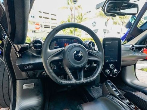 Used 2019 McLaren Senna image 61