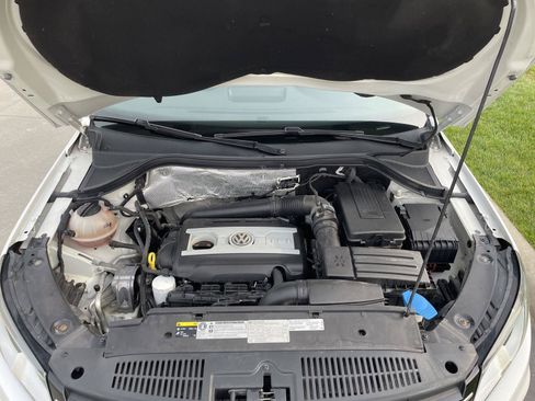 Used 2013 Volkswagen Tiguan SE FWD image 9