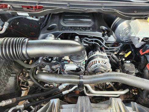 Used 2019 RAM 1500 Limited AWD/4WD image 15