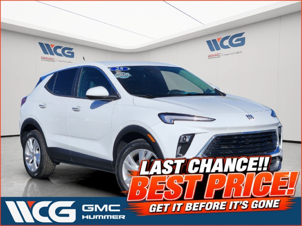Used 2025 Buick Encore GX Preferred AWD/4WD image 1