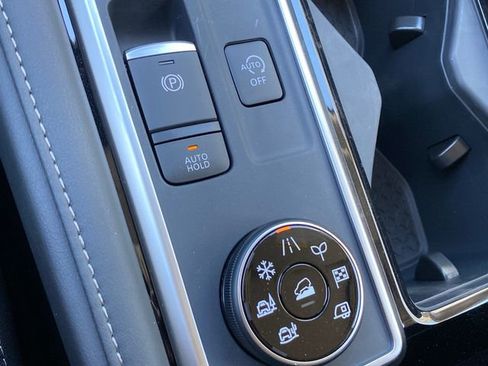 New 2026 Nissan Pathfinder SV AWD/4WD image 19
