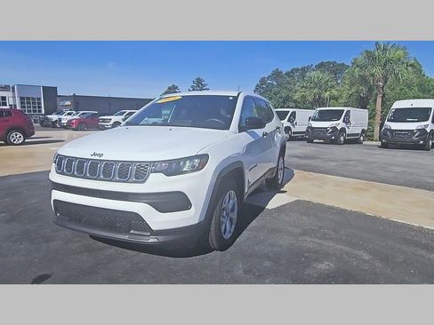 Used 2025 Jeep Compass Sport AWD/4WD image 38